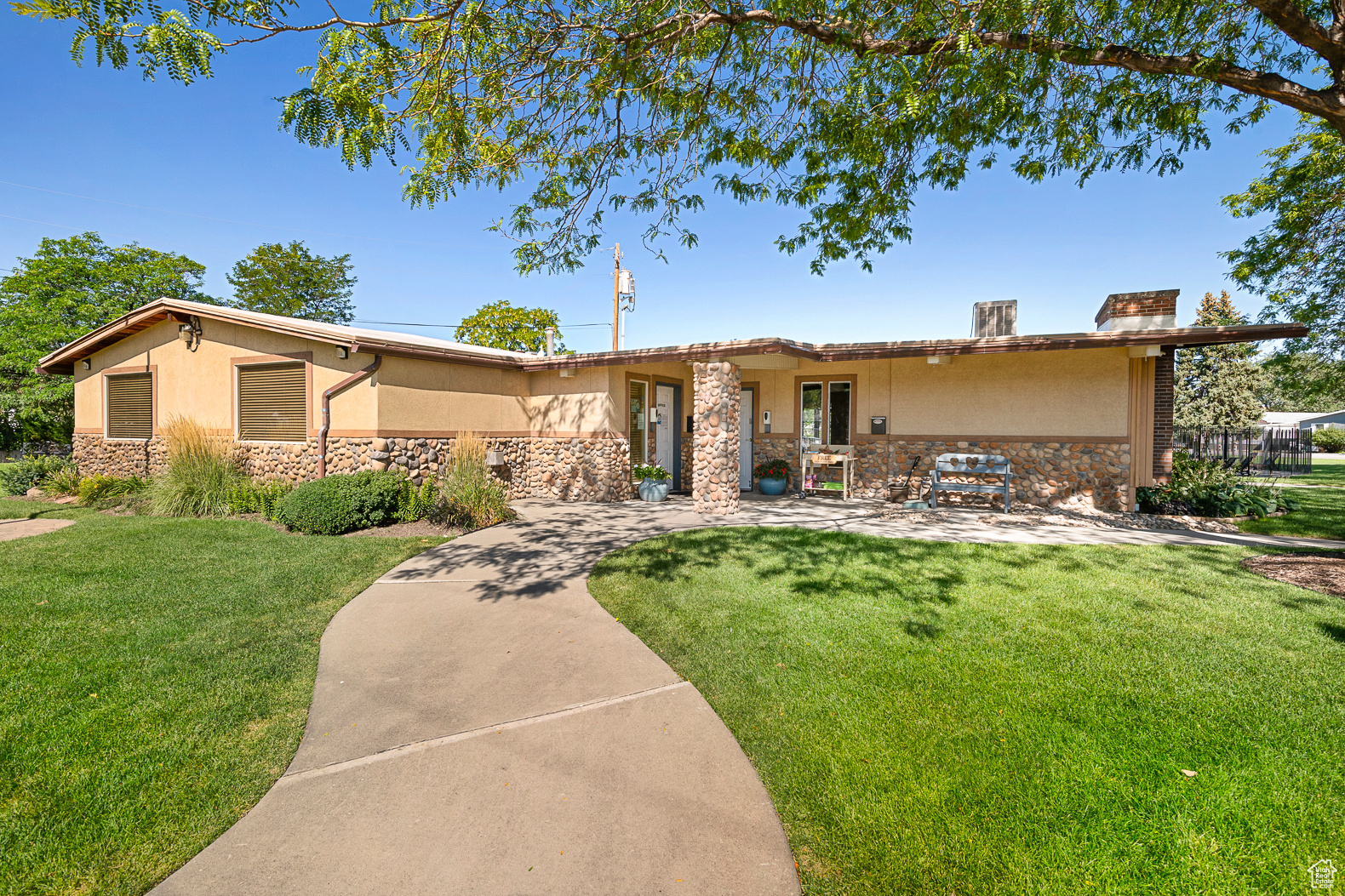 COTTONWOOD COVES - Residential