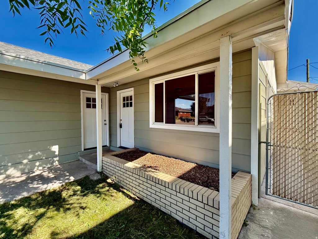 Photo of 255 W MAIN ST, Mt Pleasant, UT 84647 (MLS # 2163403)