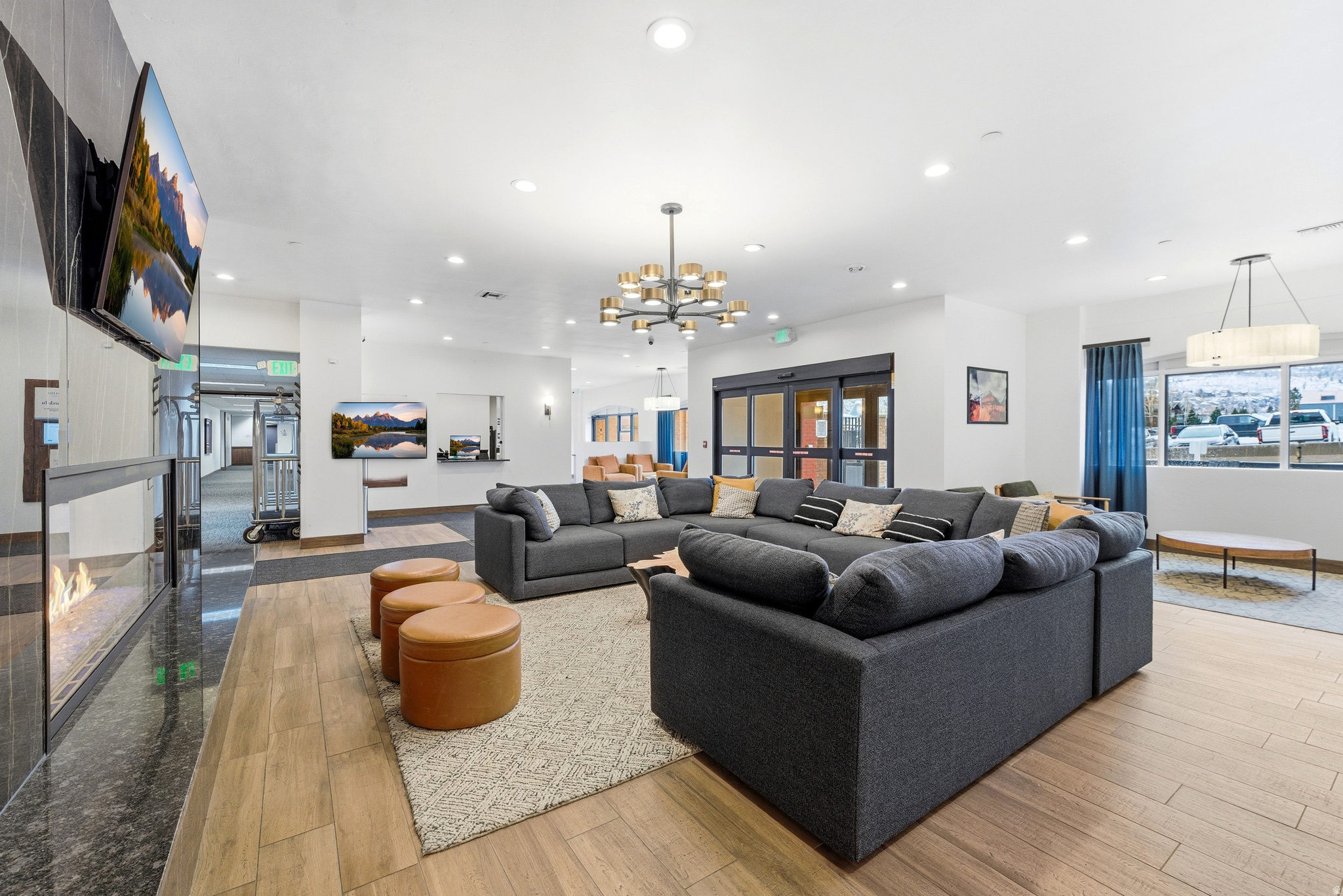 SHADOW RIDGE - Residential