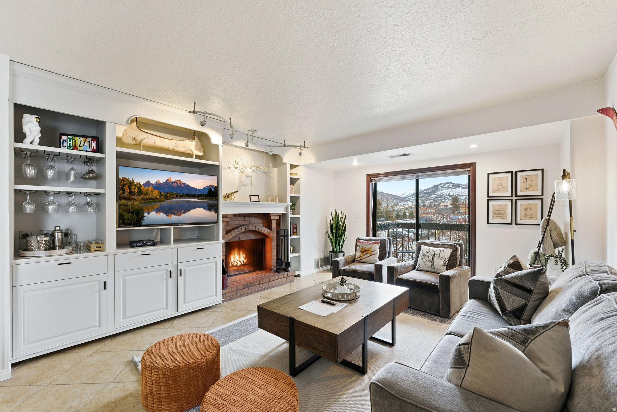 50 N SHADOW RIDGE RD 4300