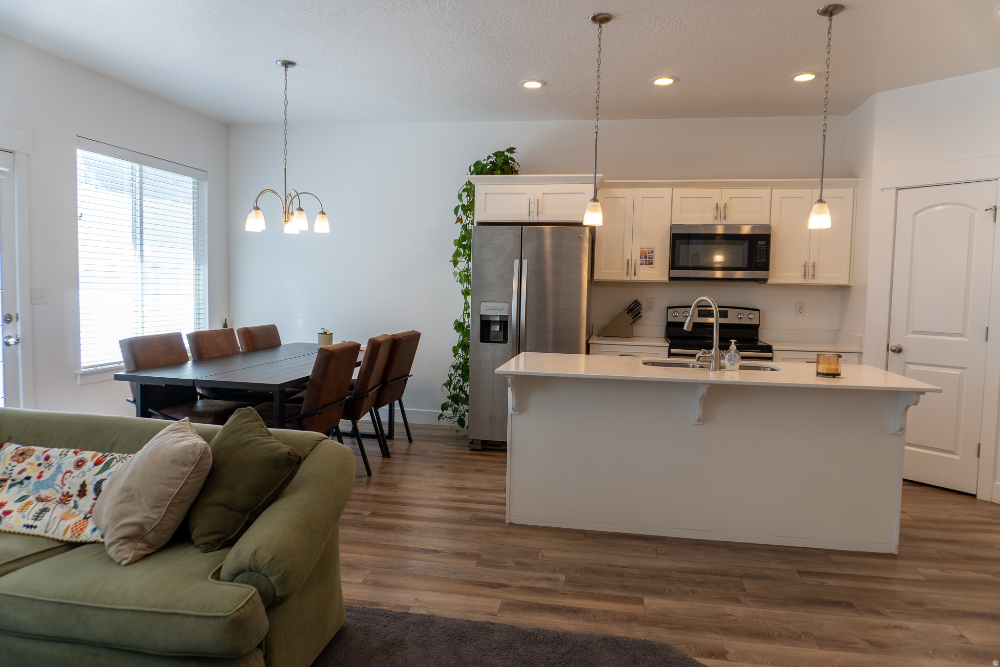 SKY RIDGE - Residential