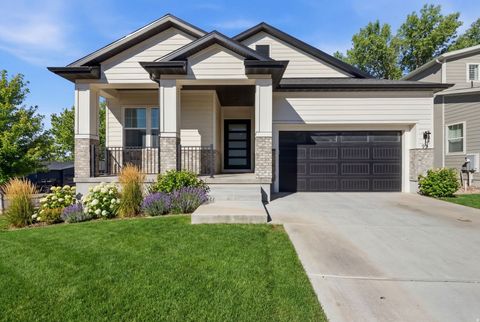 Photo of 93 E EDGECREST LN, North Salt Lake, UT 84054 (MLS # 2137192)