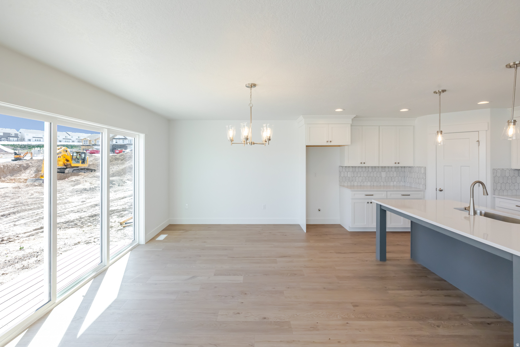 RIVER POINT - Residential