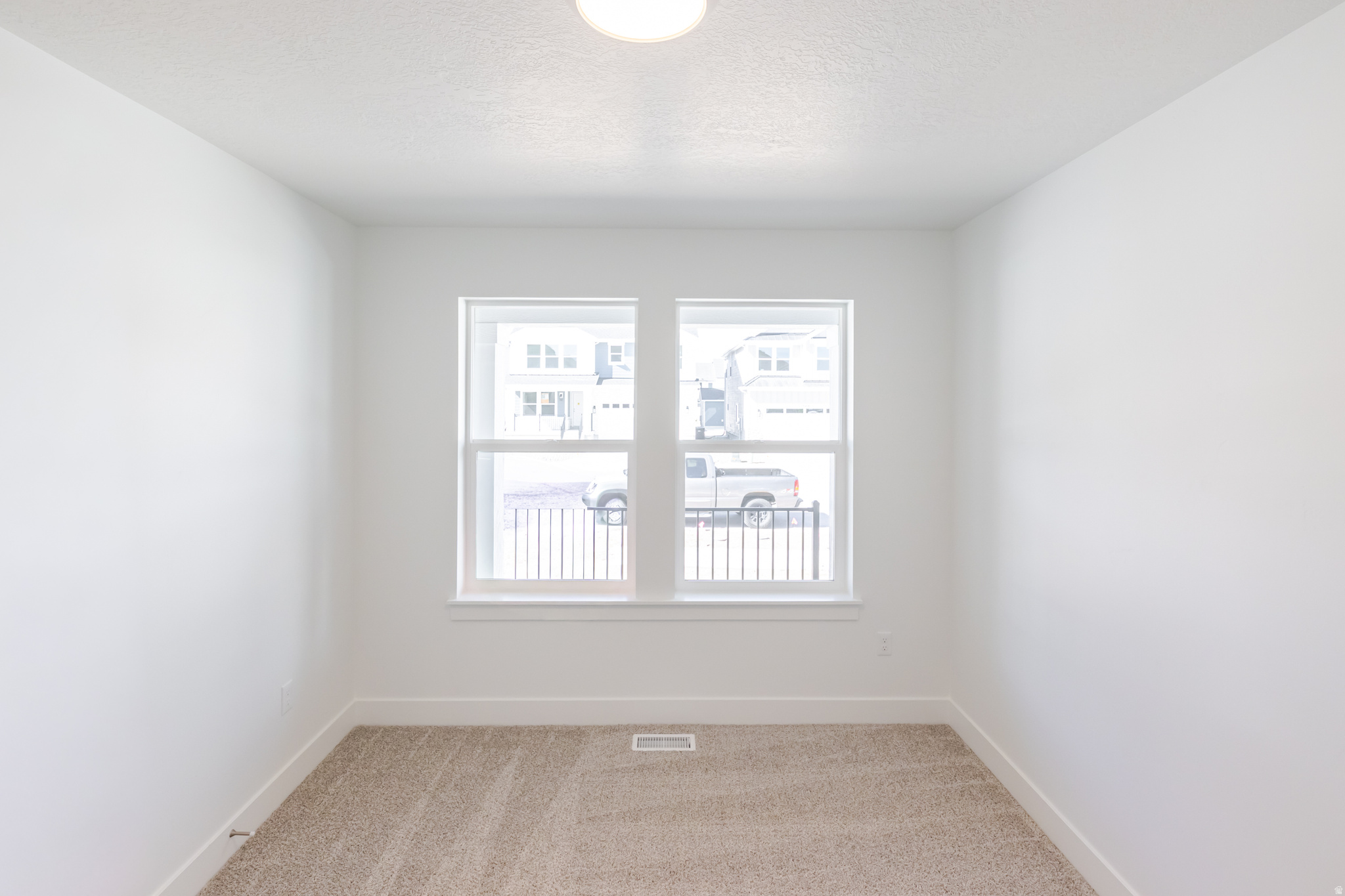 RIVER POINT - Residential