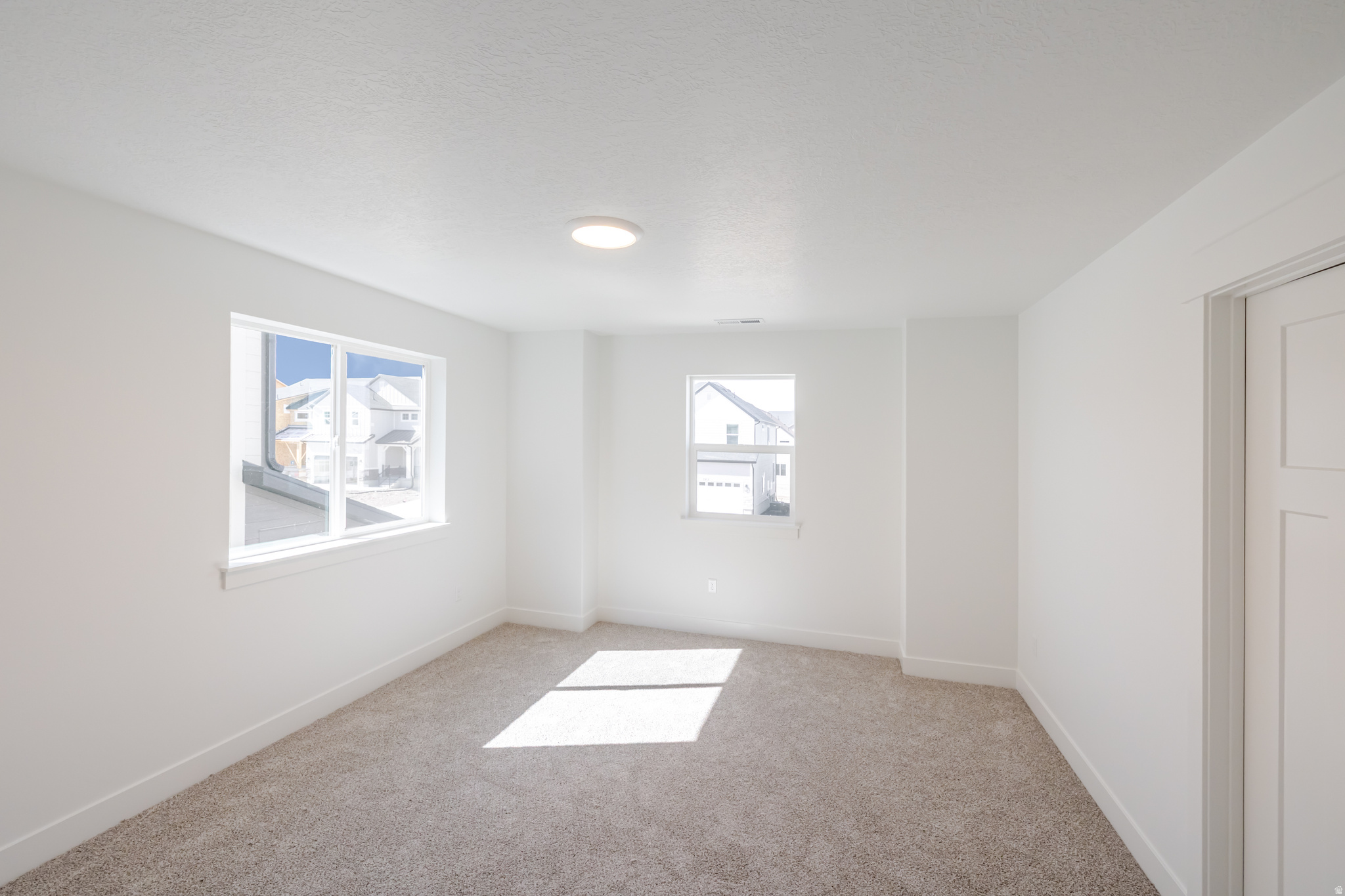 RIVER POINT - Residential