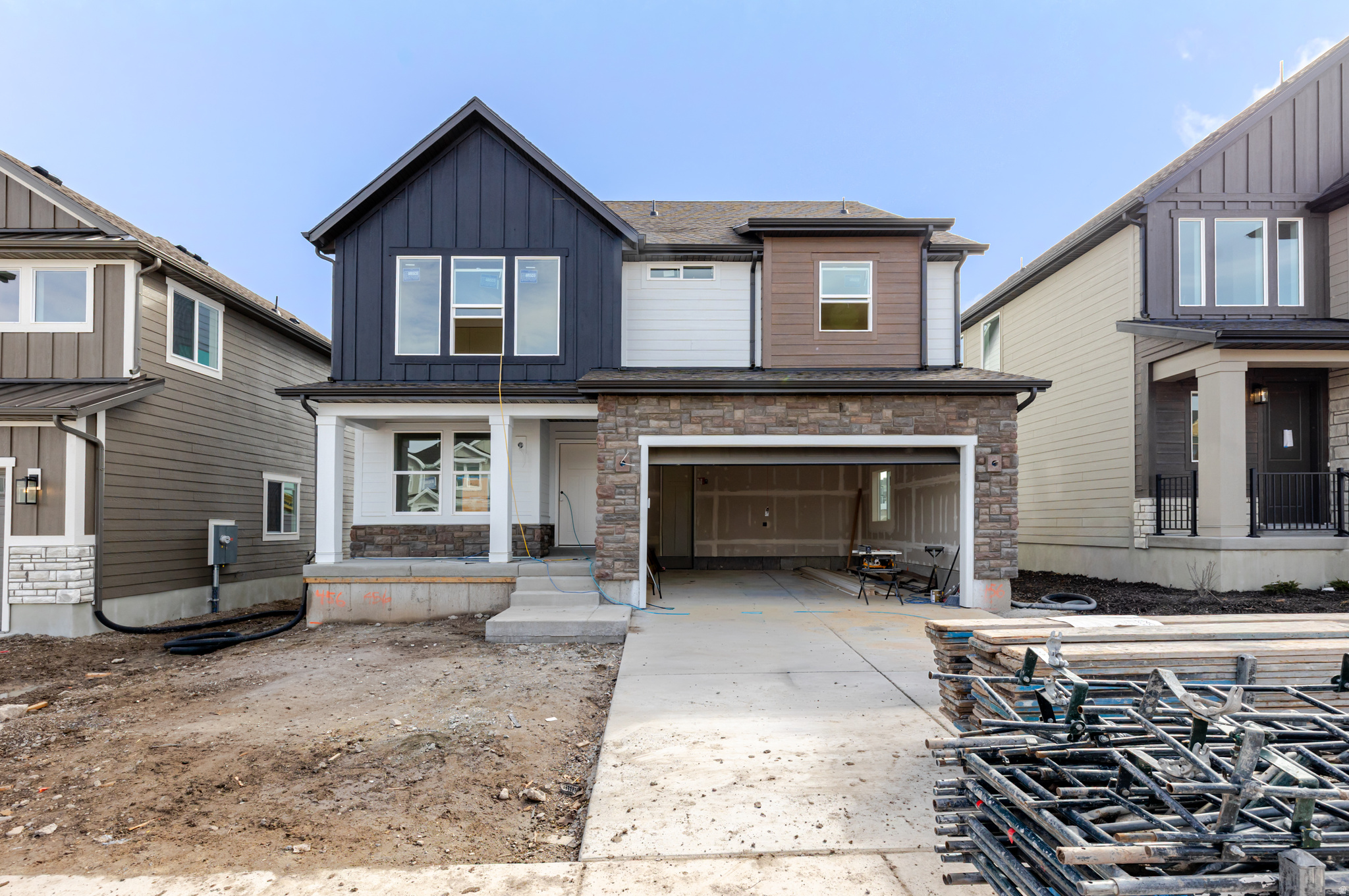 RIVER POINT - Residential