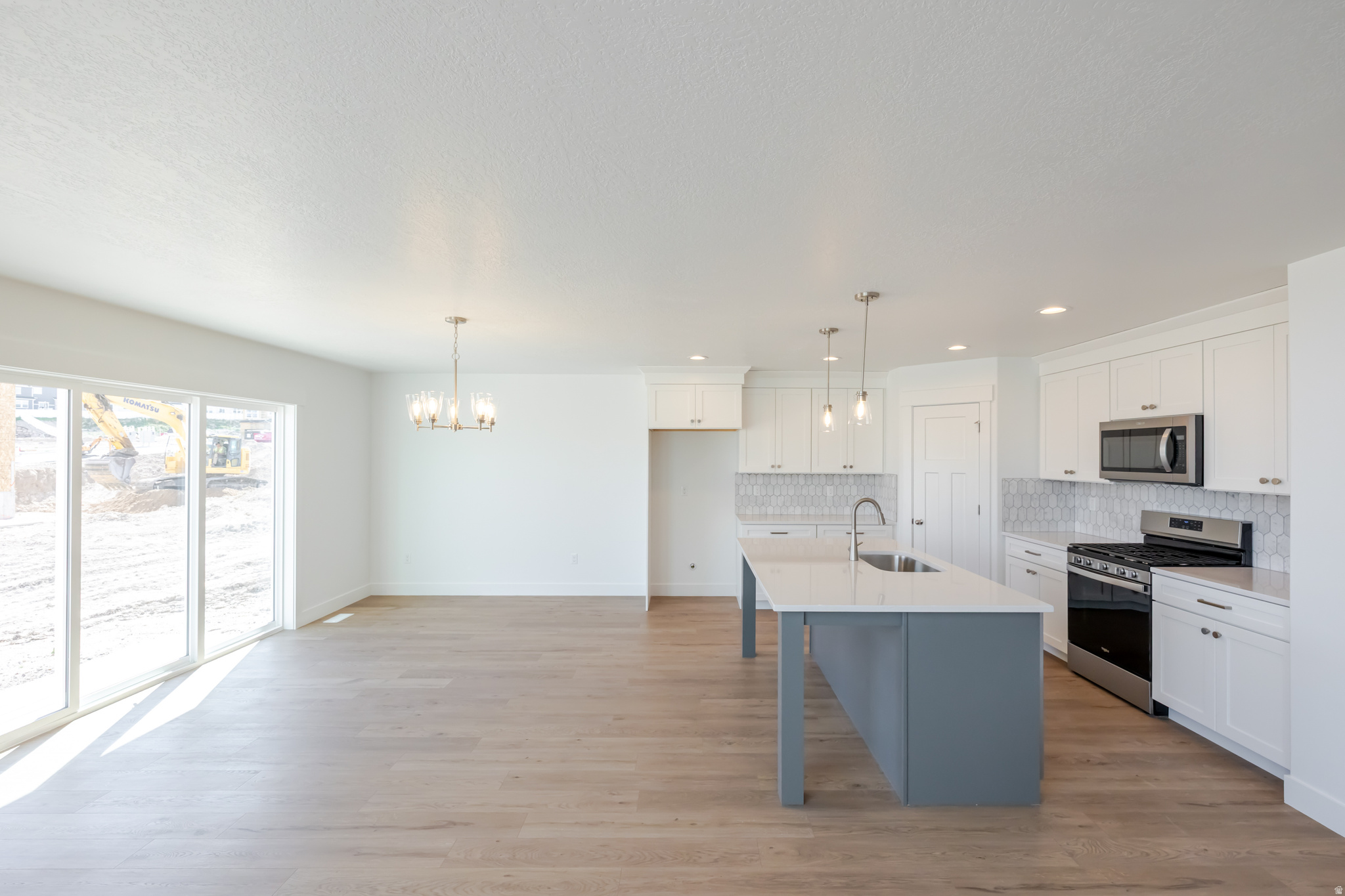 RIVER POINT - Residential