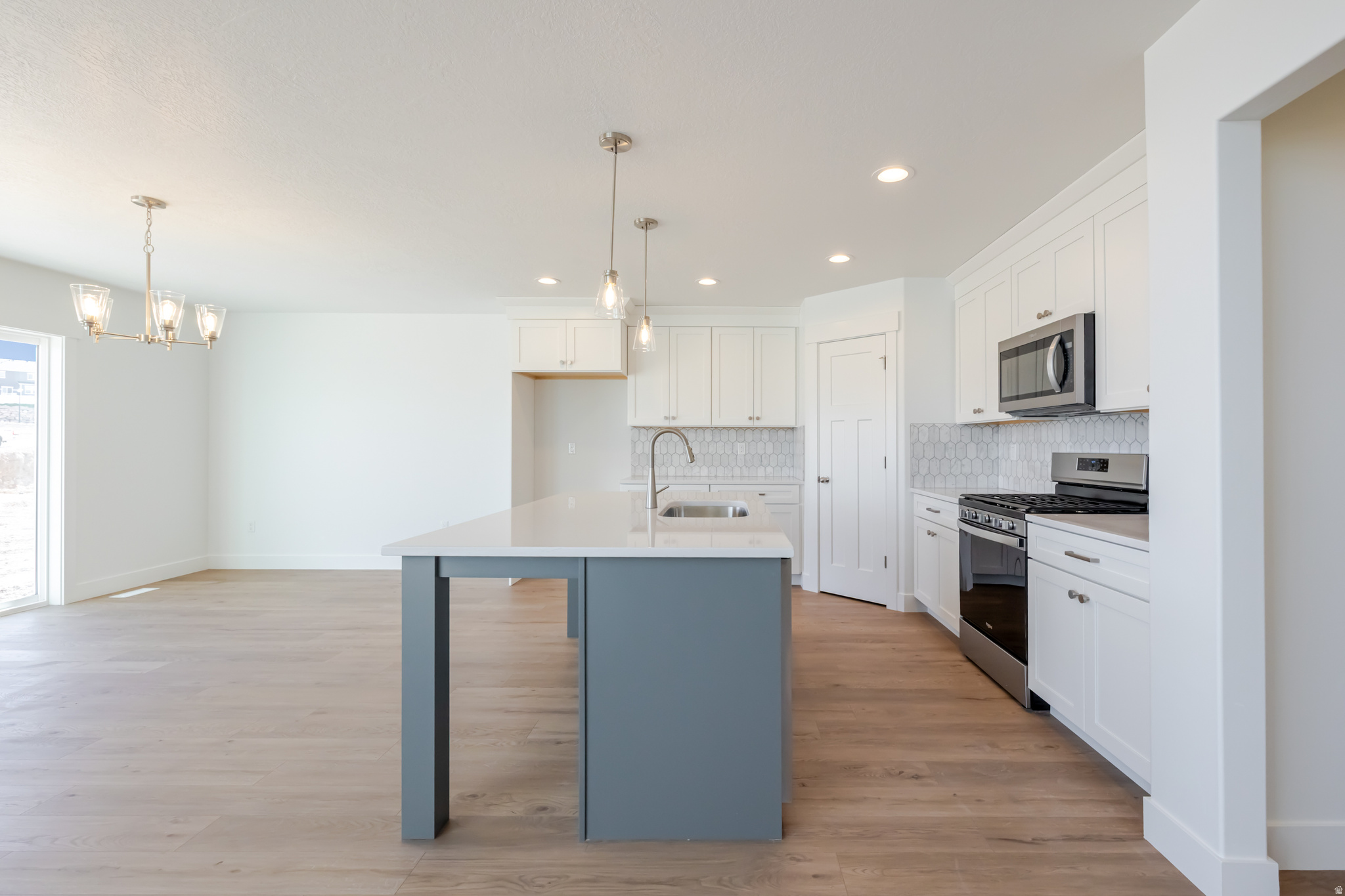 RIVER POINT - Residential