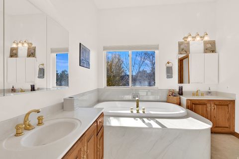 Tiny photo for 1085 E WINDSOR DR, Provo, UT 84604 (MLS # 2127686)