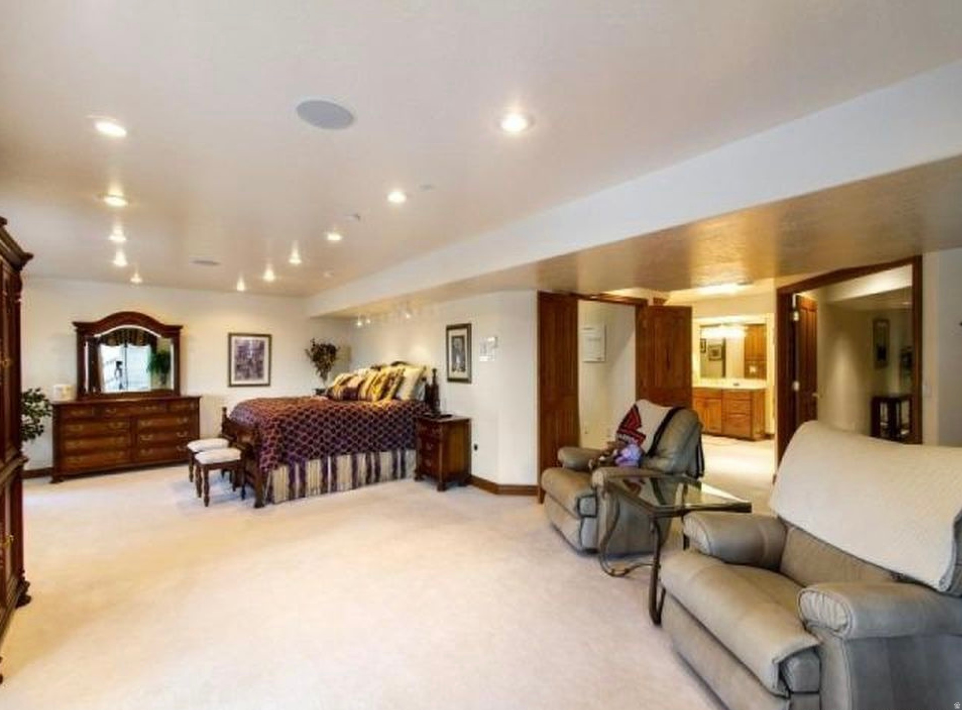 SHERWOOD HILLS - Residential