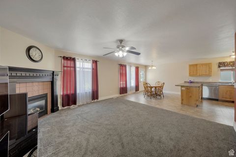 Tiny photo for 201 E 660 S, Willard, UT 84340 (MLS # 2094751)