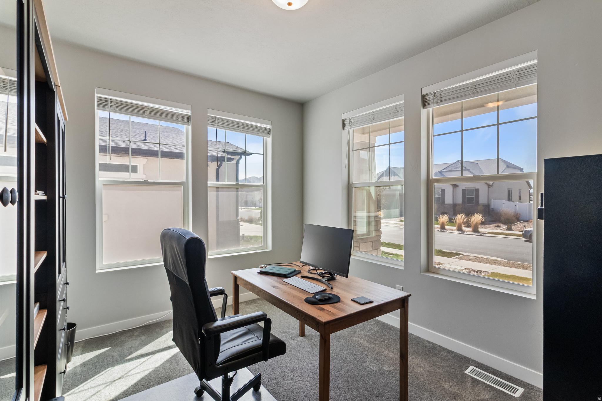 OVERLAND - Residential