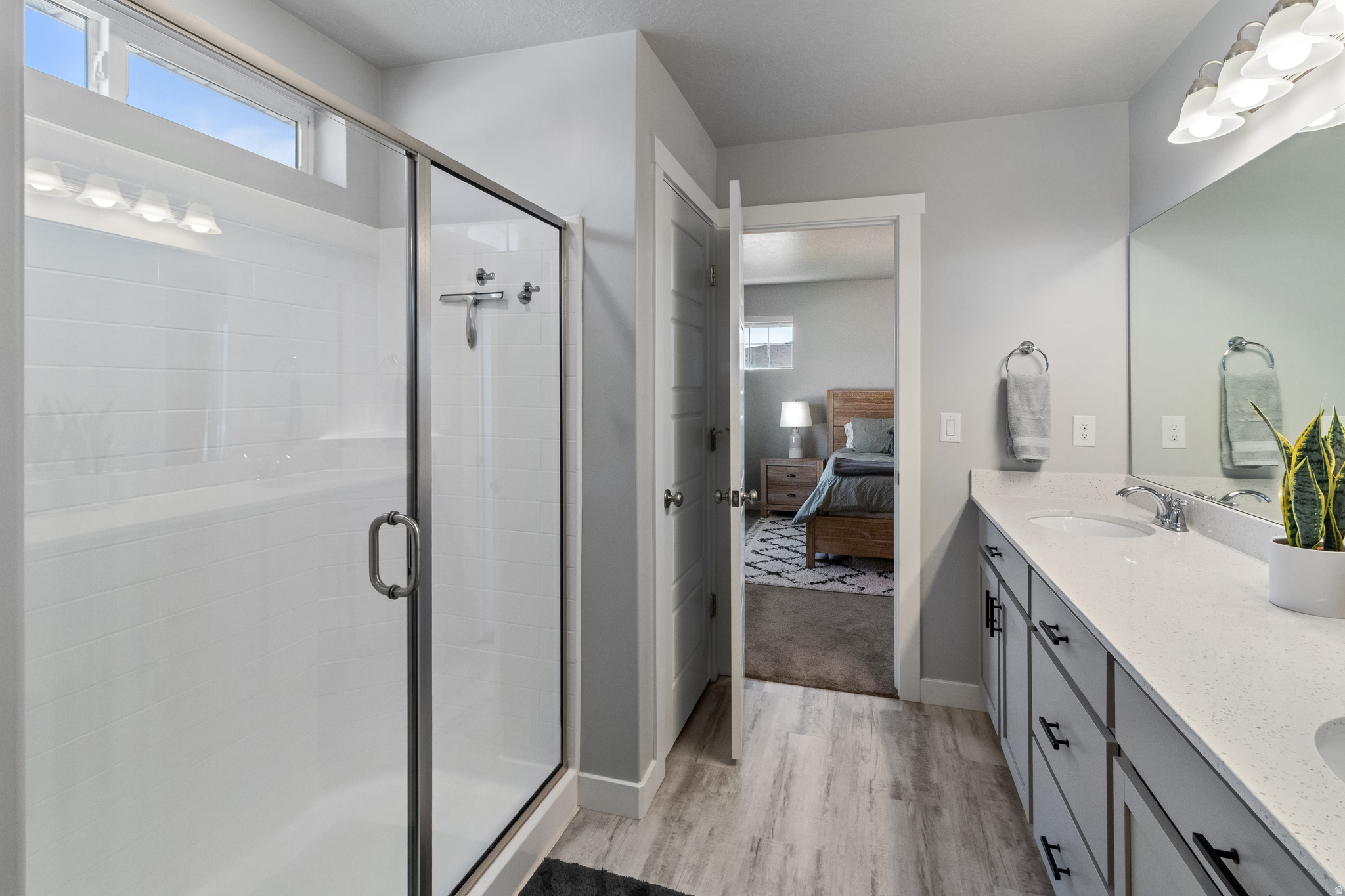 OVERLAND - Residential