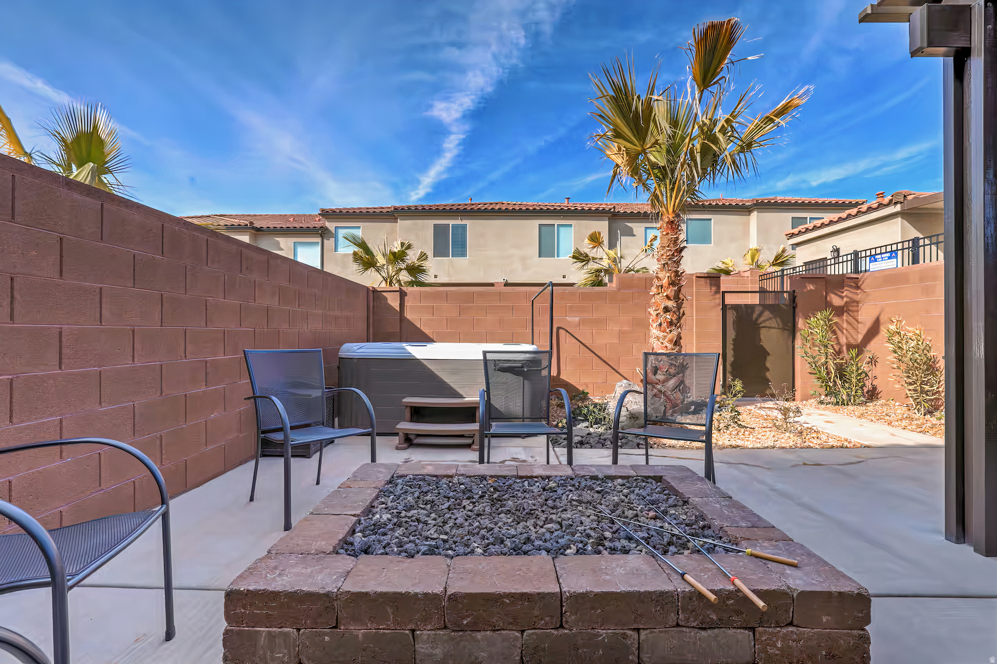 VIDA SOL VACATION TOWNHOMES - Residential