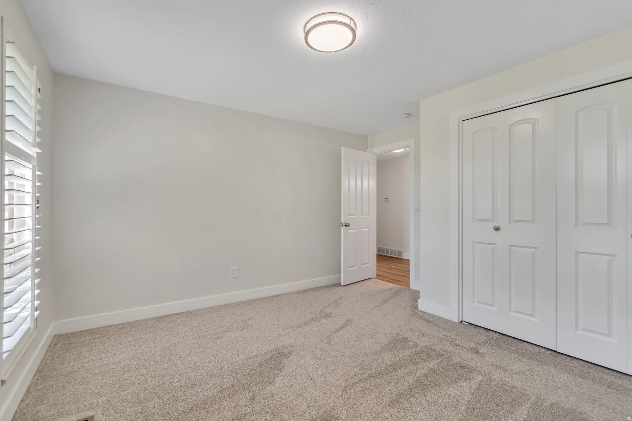 HEUGLY ACRES - Residential