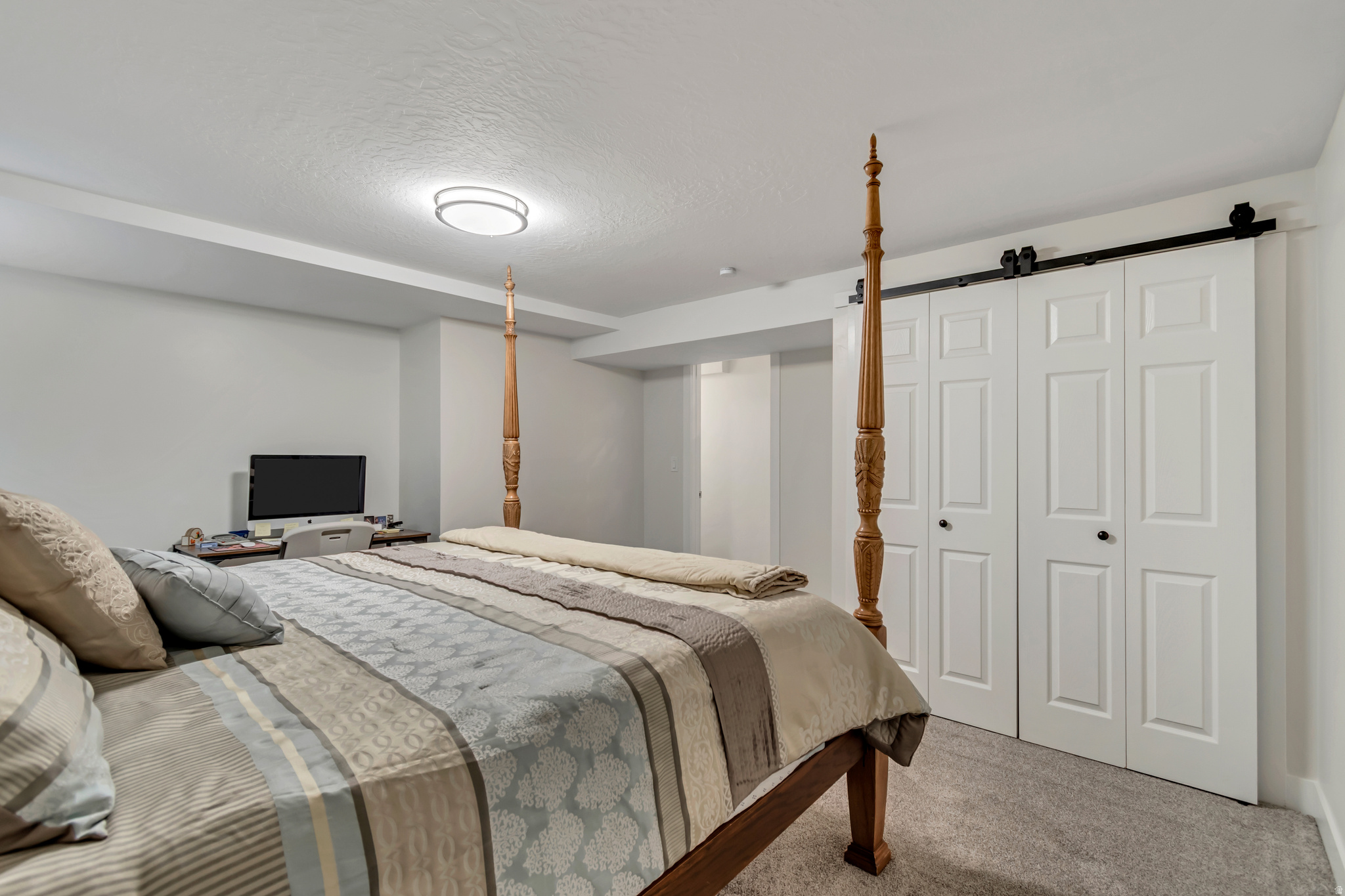 HEUGLY ACRES - Residential