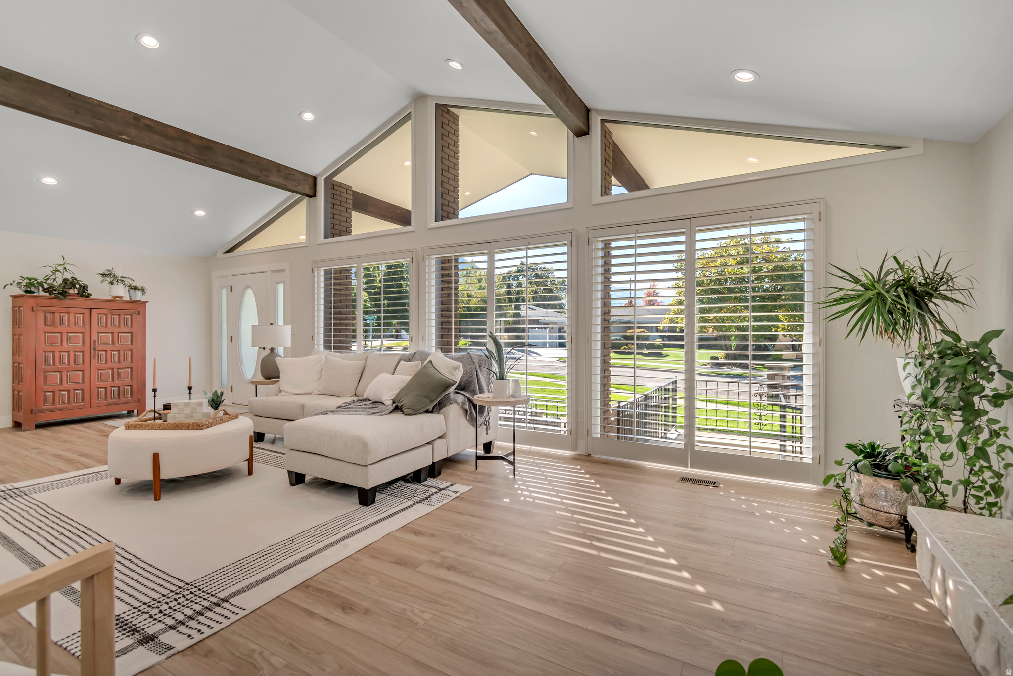 HEUGLY ACRES - Residential