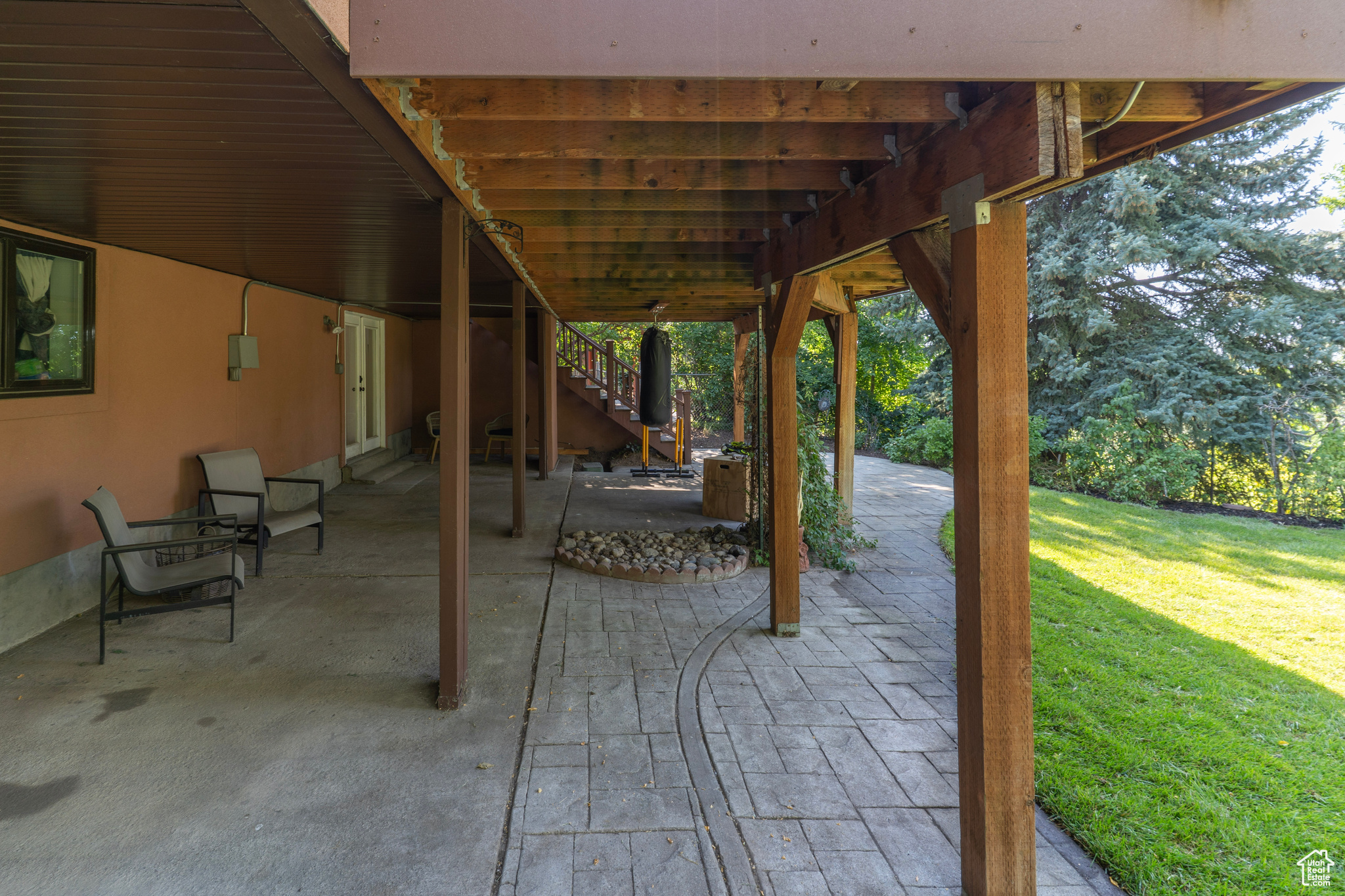 EASTWOOD - Residential