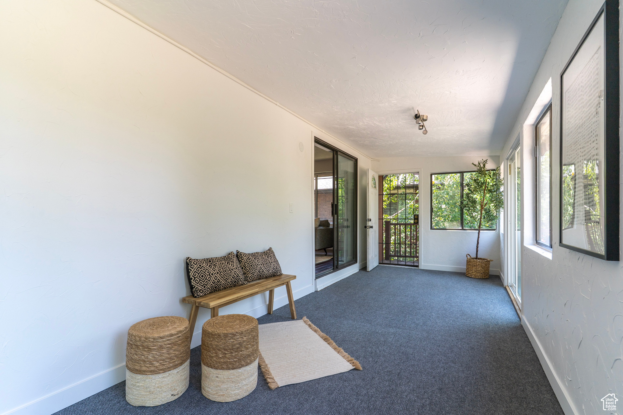 EASTWOOD - Residential