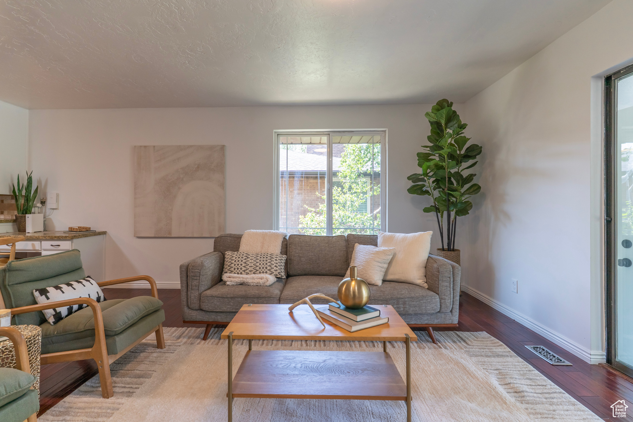 EASTWOOD - Residential