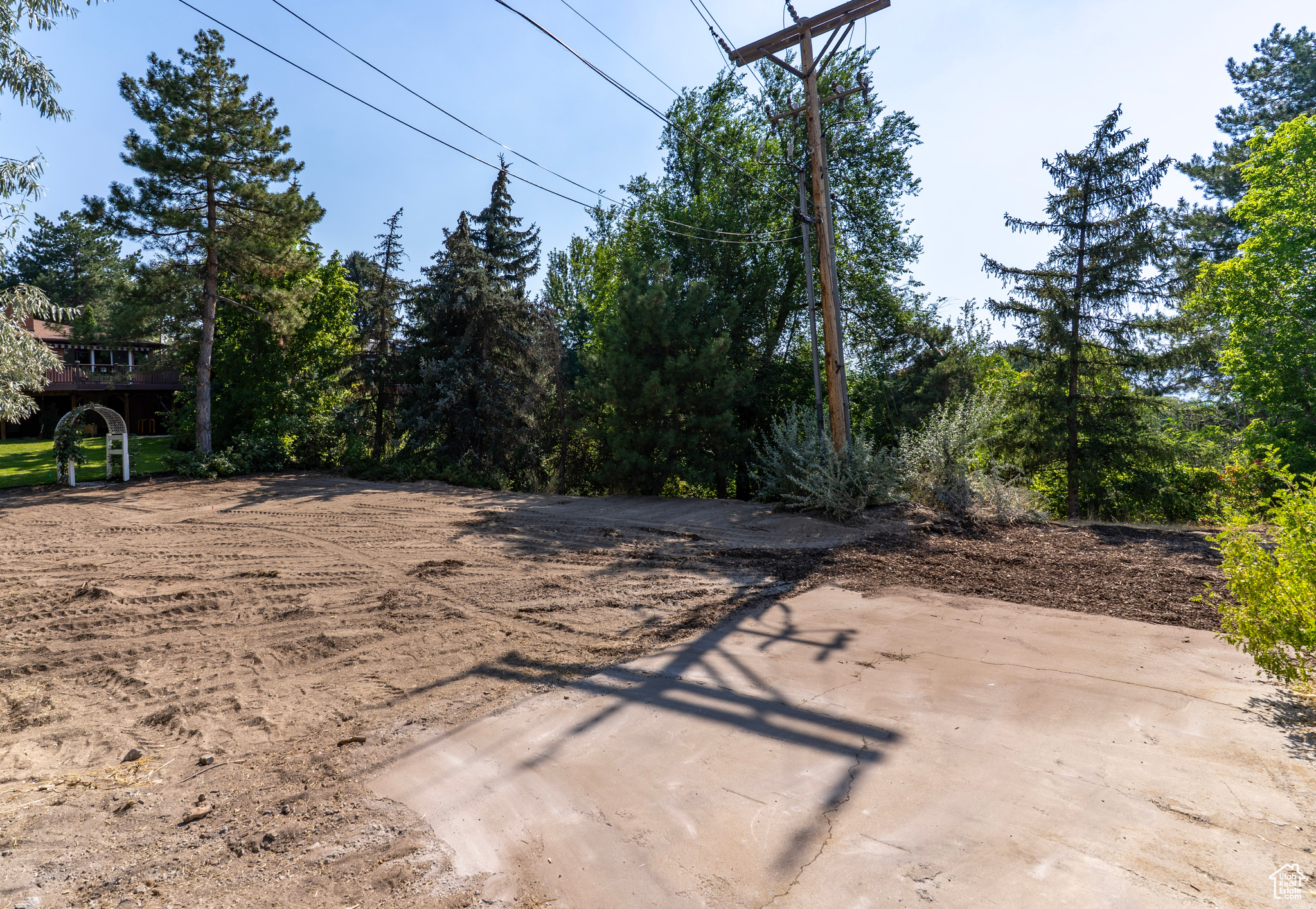 EASTWOOD - Residential