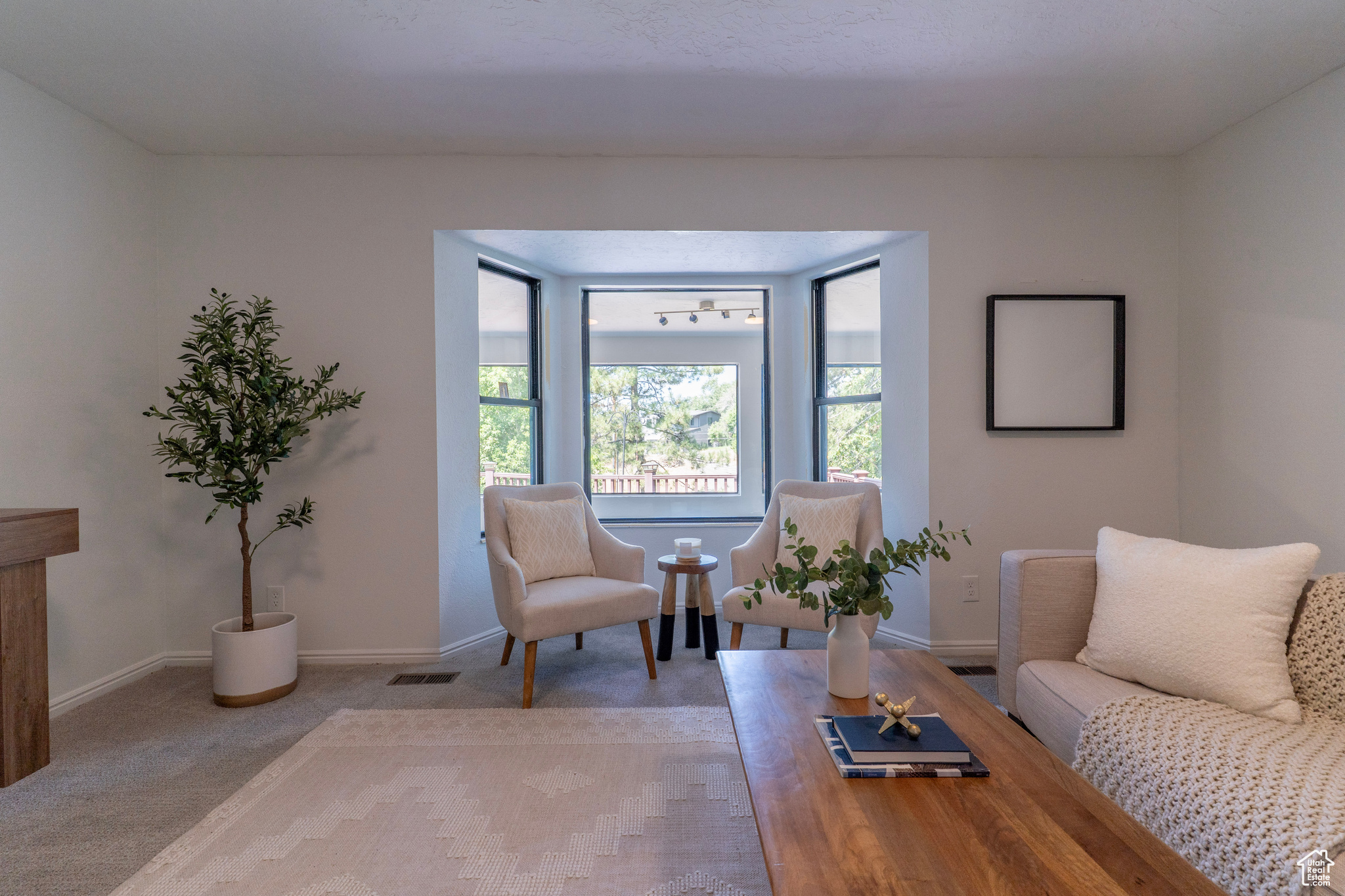 EASTWOOD - Residential