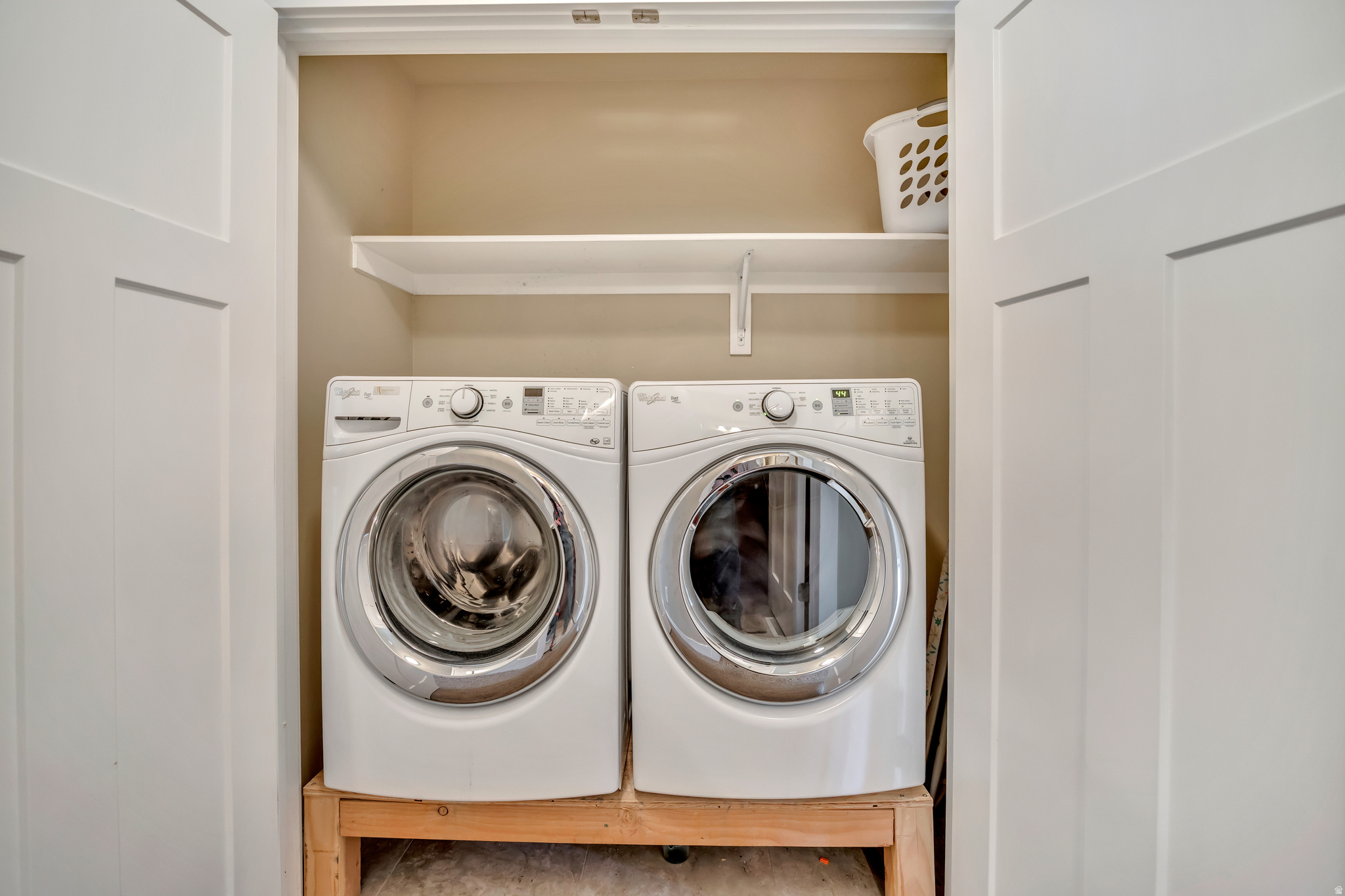 VILLAGES AT WINCHESTER - Residential