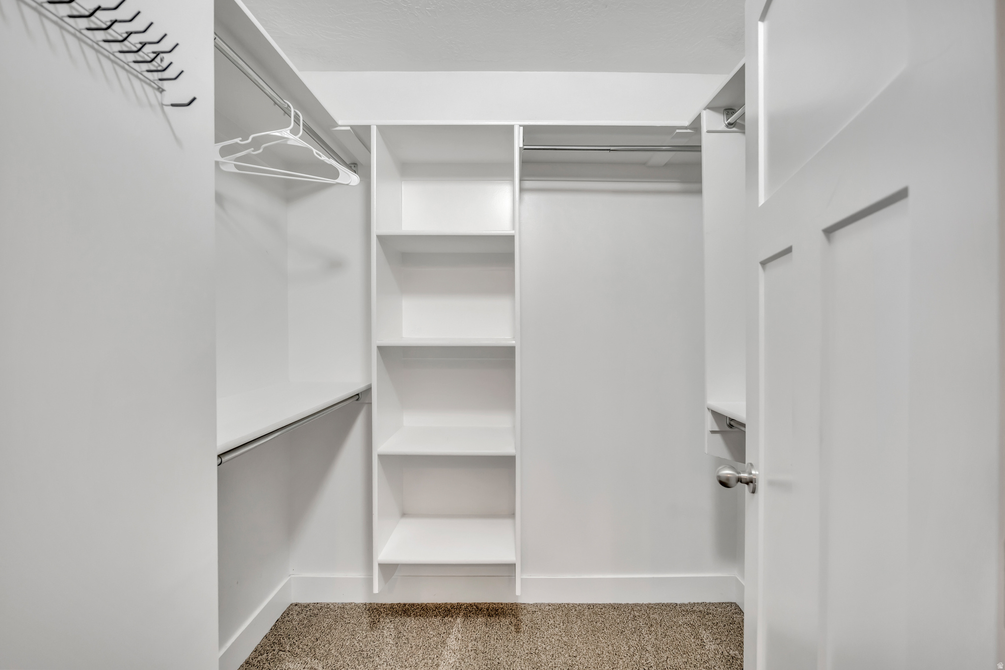 VILLAGES AT WINCHESTER - Residential