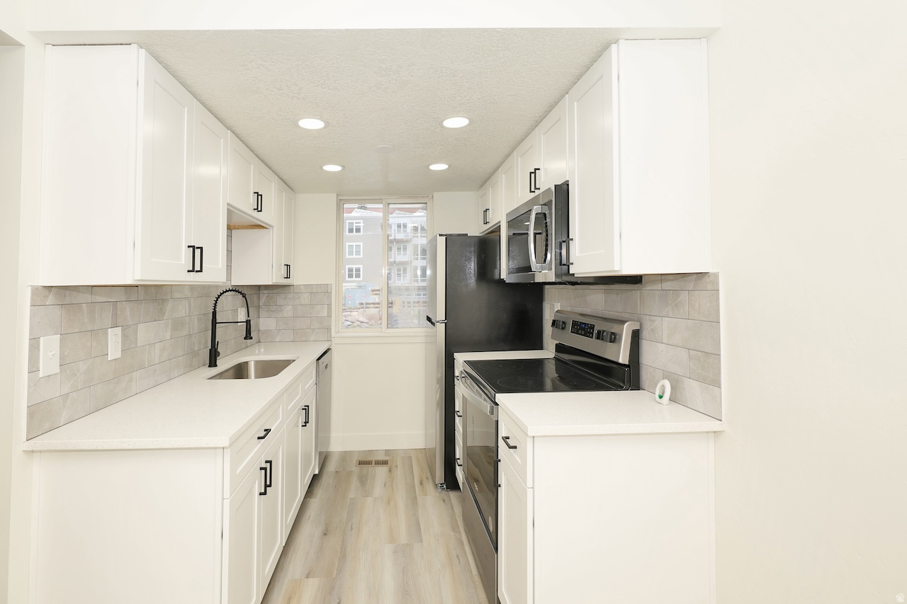 ALPENHOF CONDO - Residential