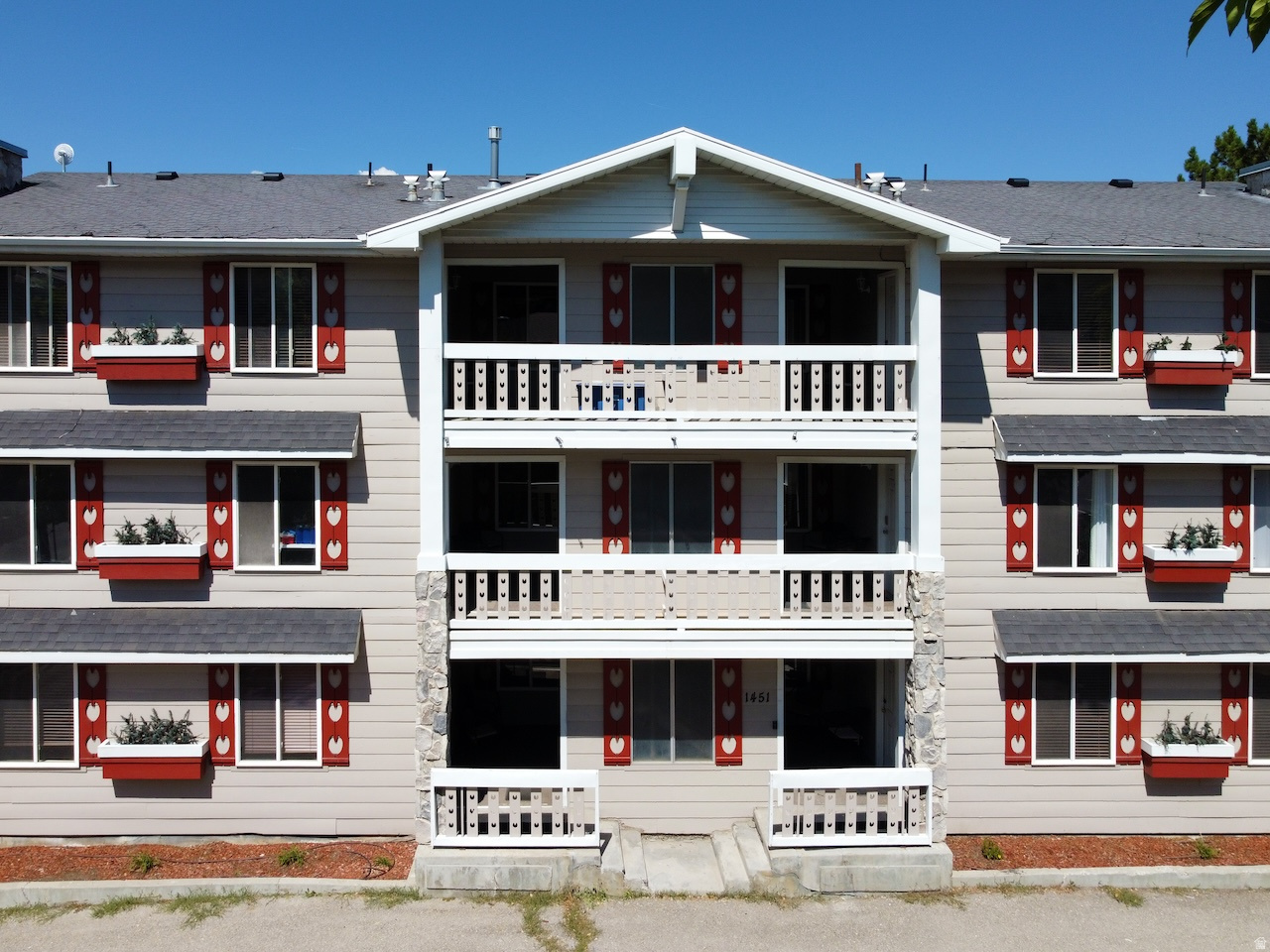 ALPENHOF CONDO - Residential