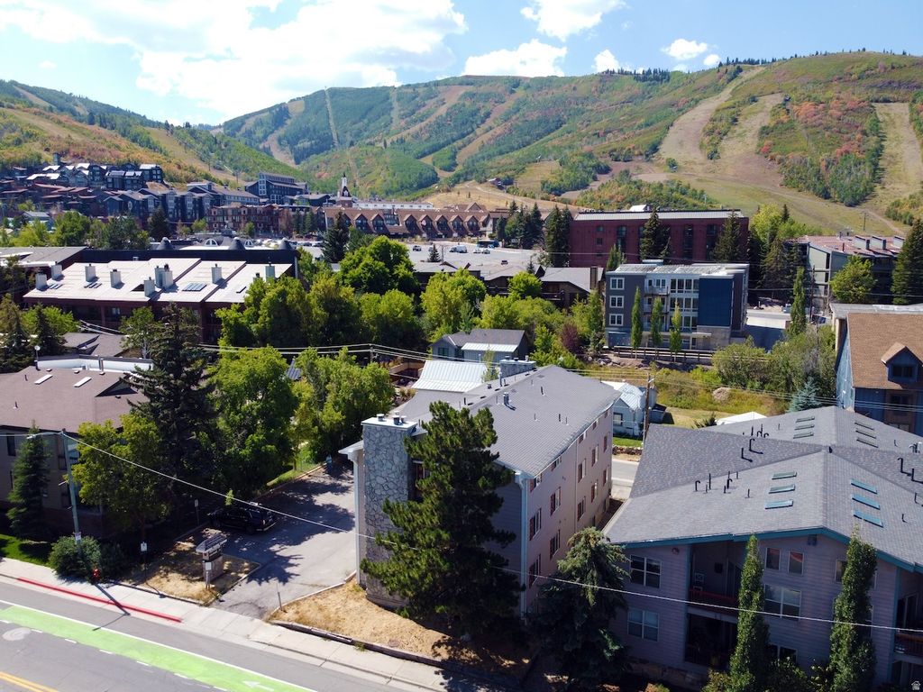 Photo of 1451 PARK AVE #9, Park City, UT 84060 (MLS # 2156591)