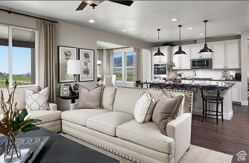 1084 E Horseman Dr #404, Eagle Mountain, Utah image 3