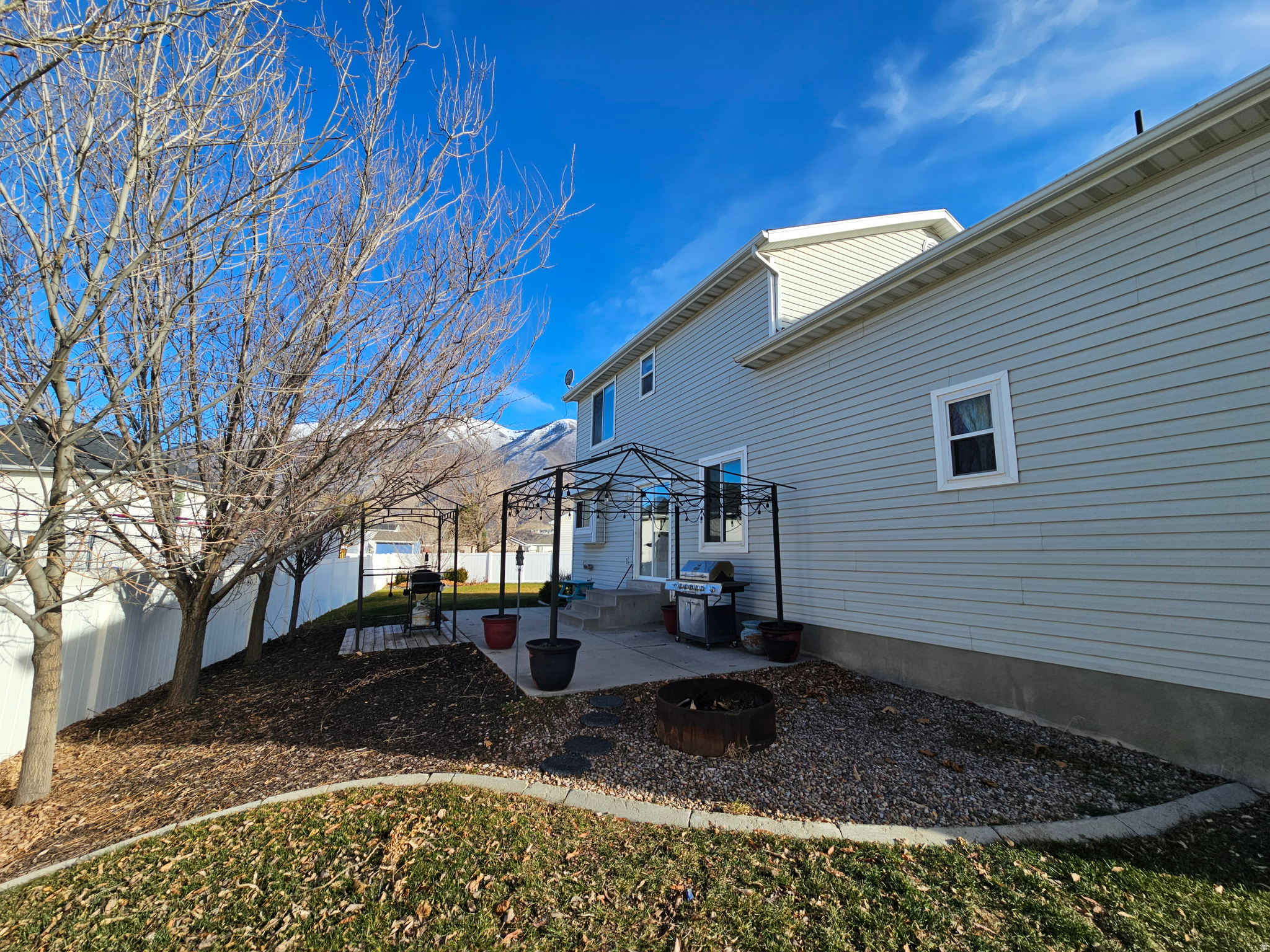 CANYON CREST - Residential