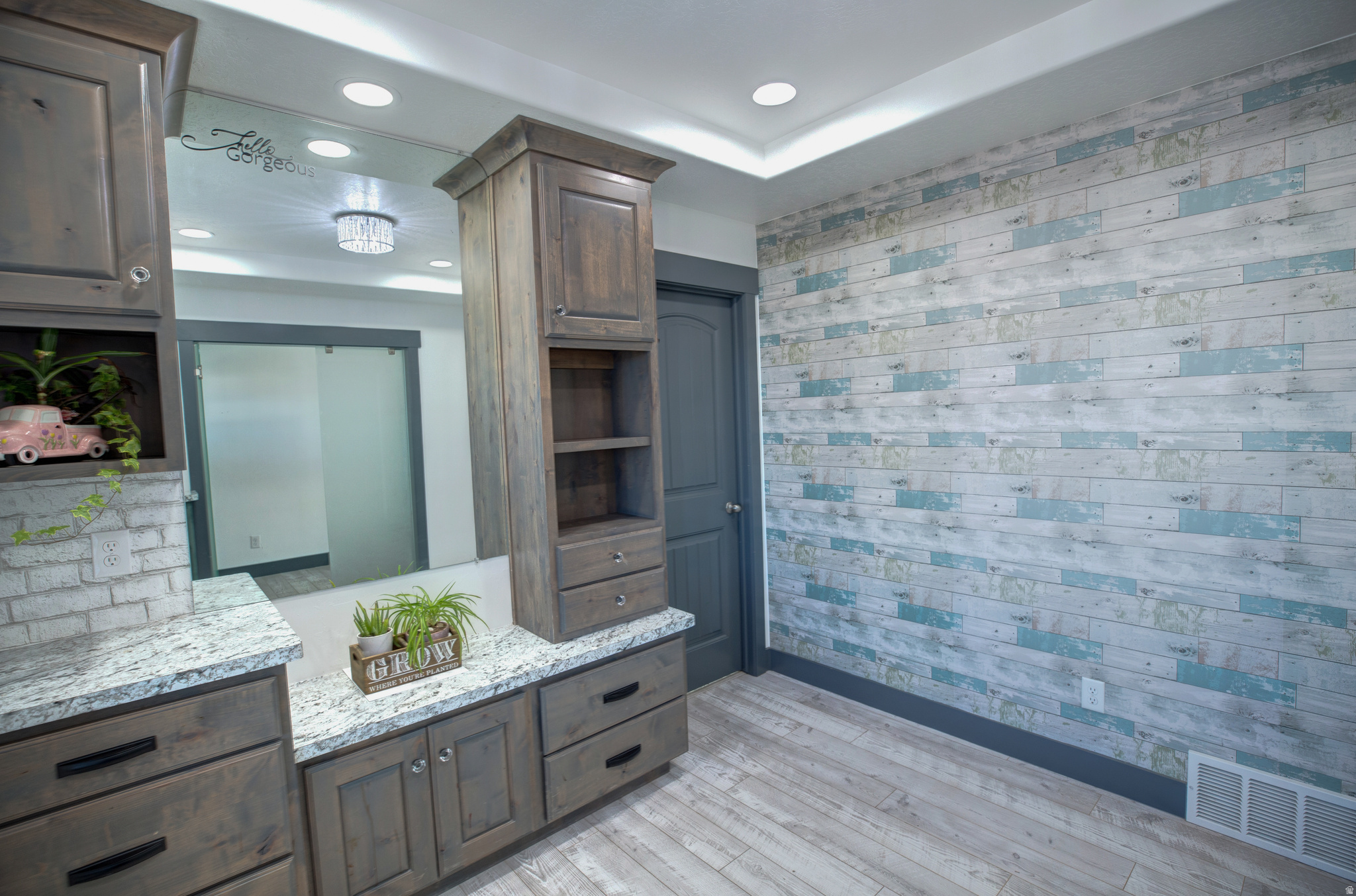 MOUNT LOAFER MEADOWS - Residential