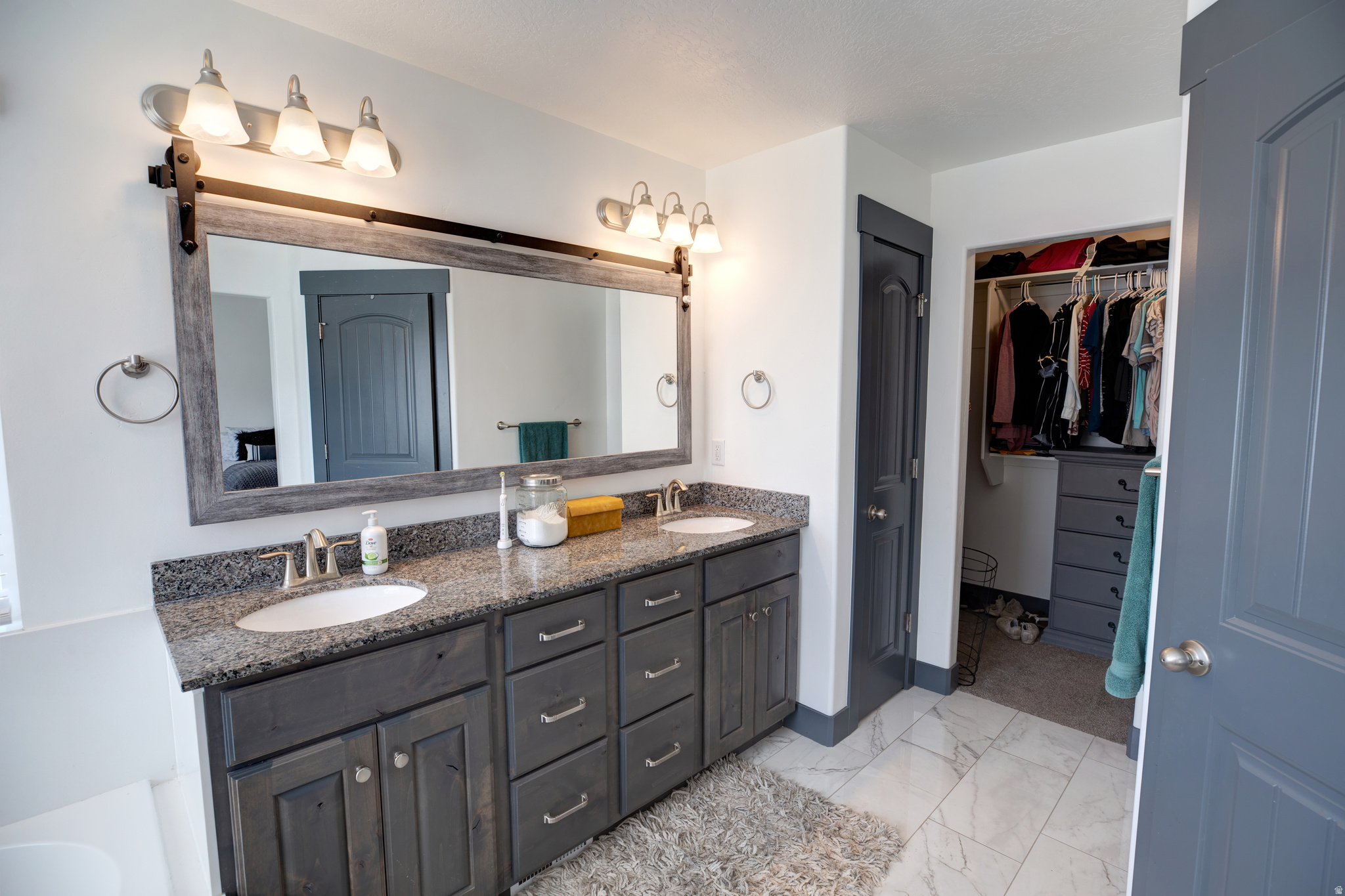 MOUNT LOAFER MEADOWS - Residential