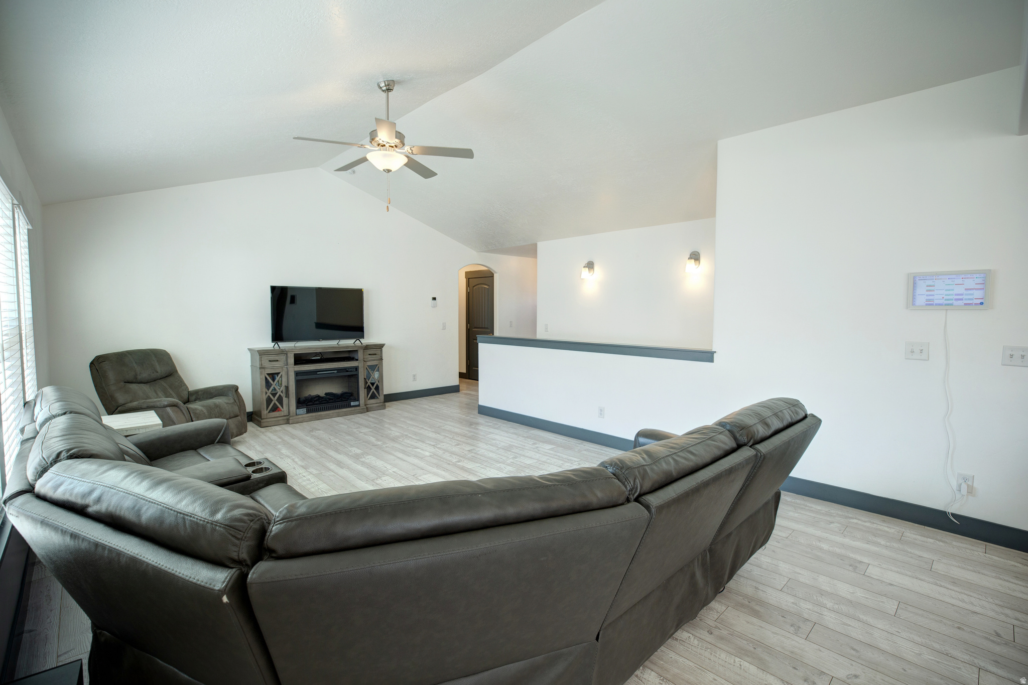 MOUNT LOAFER MEADOWS - Residential