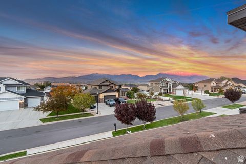 Tiny photo for 541 W MOUNTAIN RIDGE DR, Saratoga Springs, UT 84045 (MLS # 2117342)