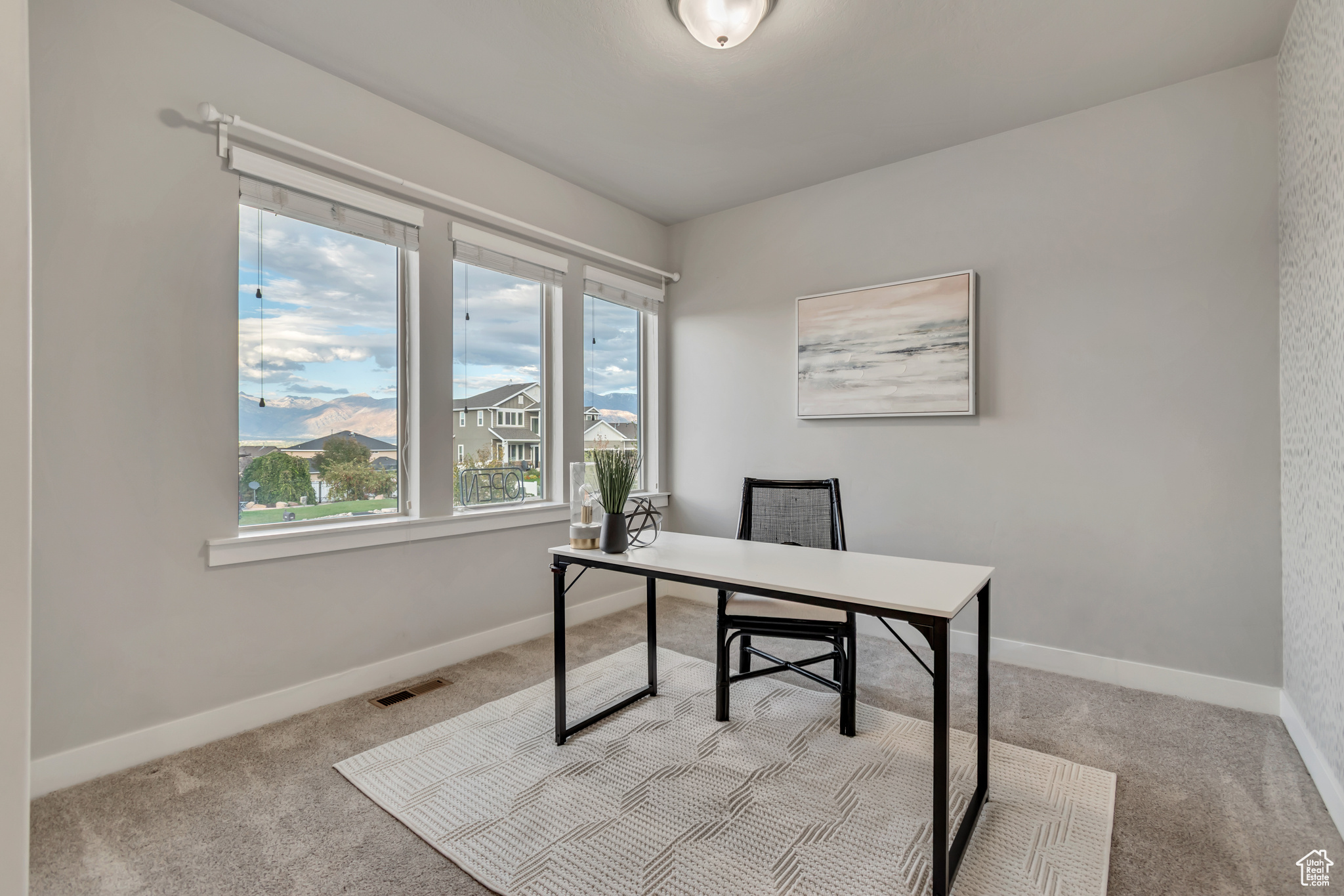 THE BENCHES - Residential