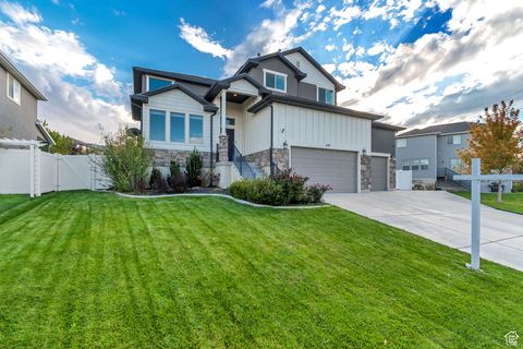 Tiny photo for 541 W MOUNTAIN RIDGE DR, Saratoga Springs, UT 84045 (MLS # 2117342)