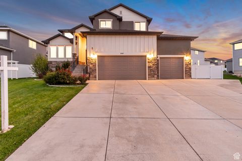 Tiny photo for 541 W MOUNTAIN RIDGE DR, Saratoga Springs, UT 84045 (MLS # 2117342)
