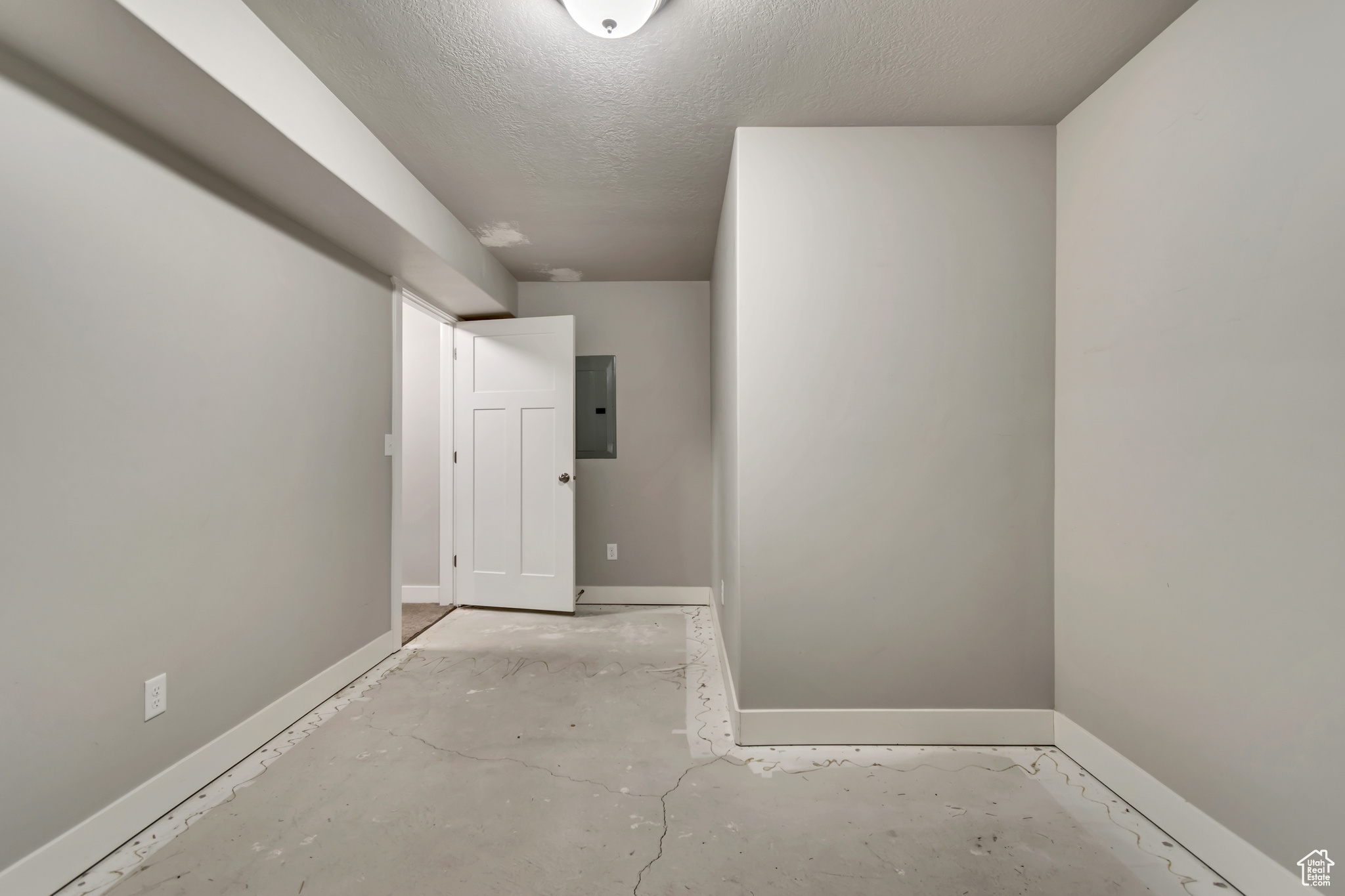 THE BENCHES - Residential