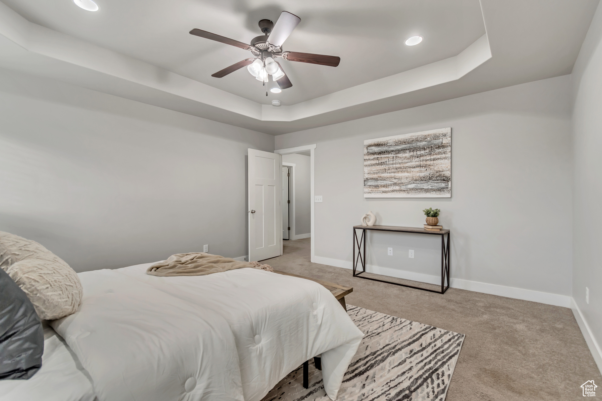 THE BENCHES - Residential