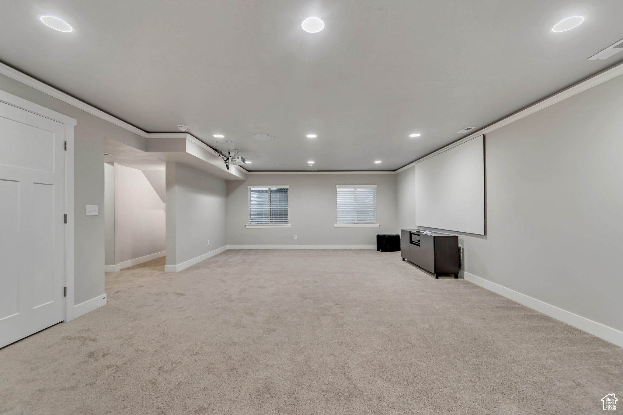 THE BENCHES - Residential