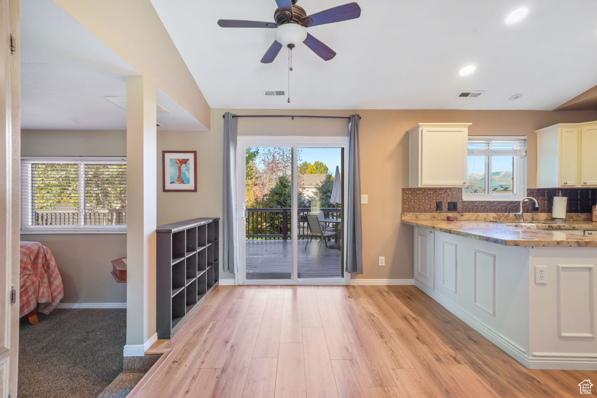 SCHOOL HOUSE ESTATES - Residential