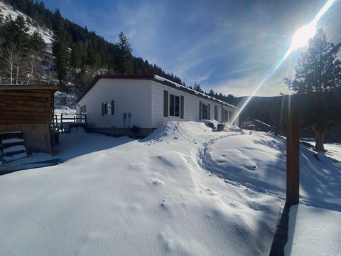 Photo of 3902 BEAVER RD, Kamas, UT 84036 (MLS # 2143326)