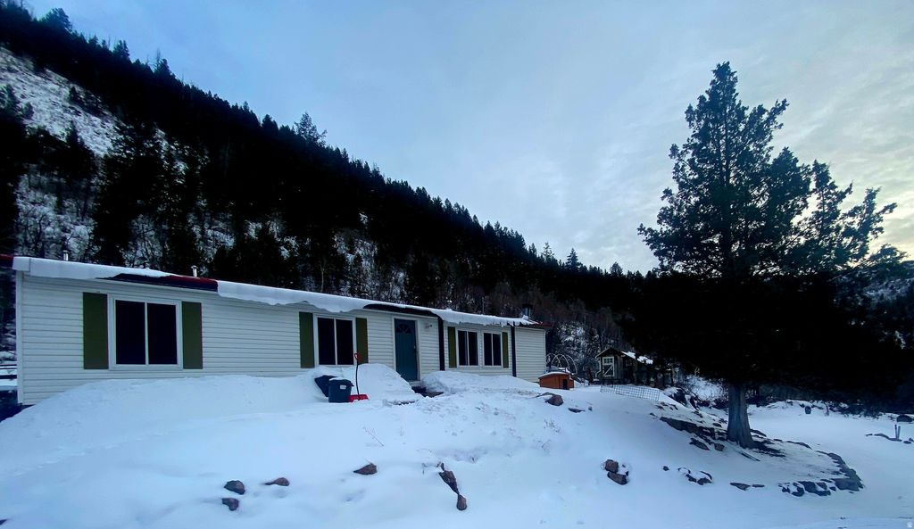 Photo of 3902 BEAVER RD, Kamas, UT 84036 (MLS # 2143326)
