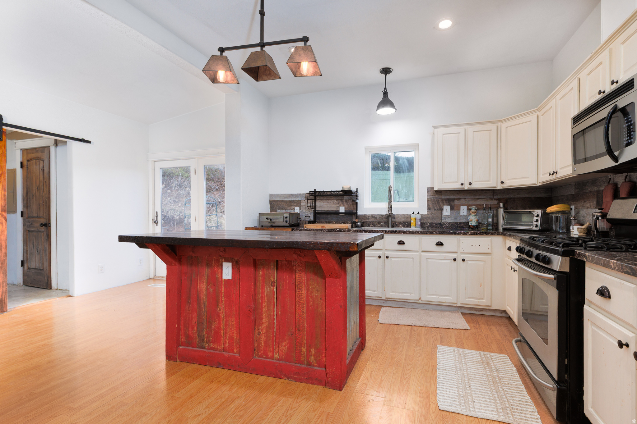 SAMAK HILLS SUBDIVISION - Residential