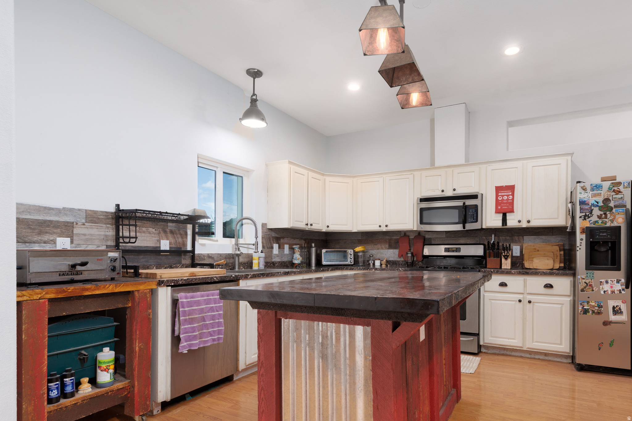 SAMAK HILLS SUBDIVISION - Residential