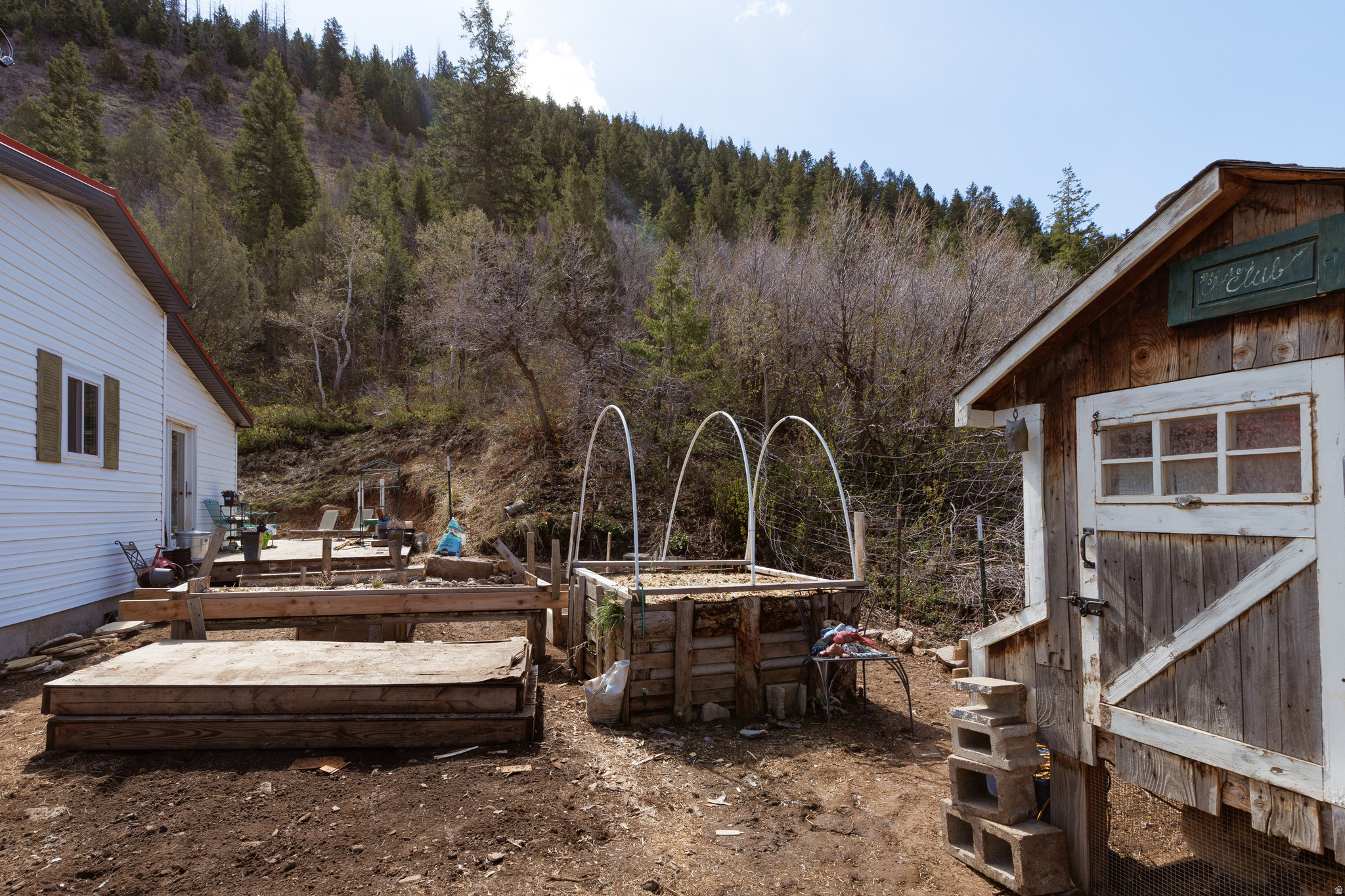 SAMAK HILLS SUBDIVISION - Residential