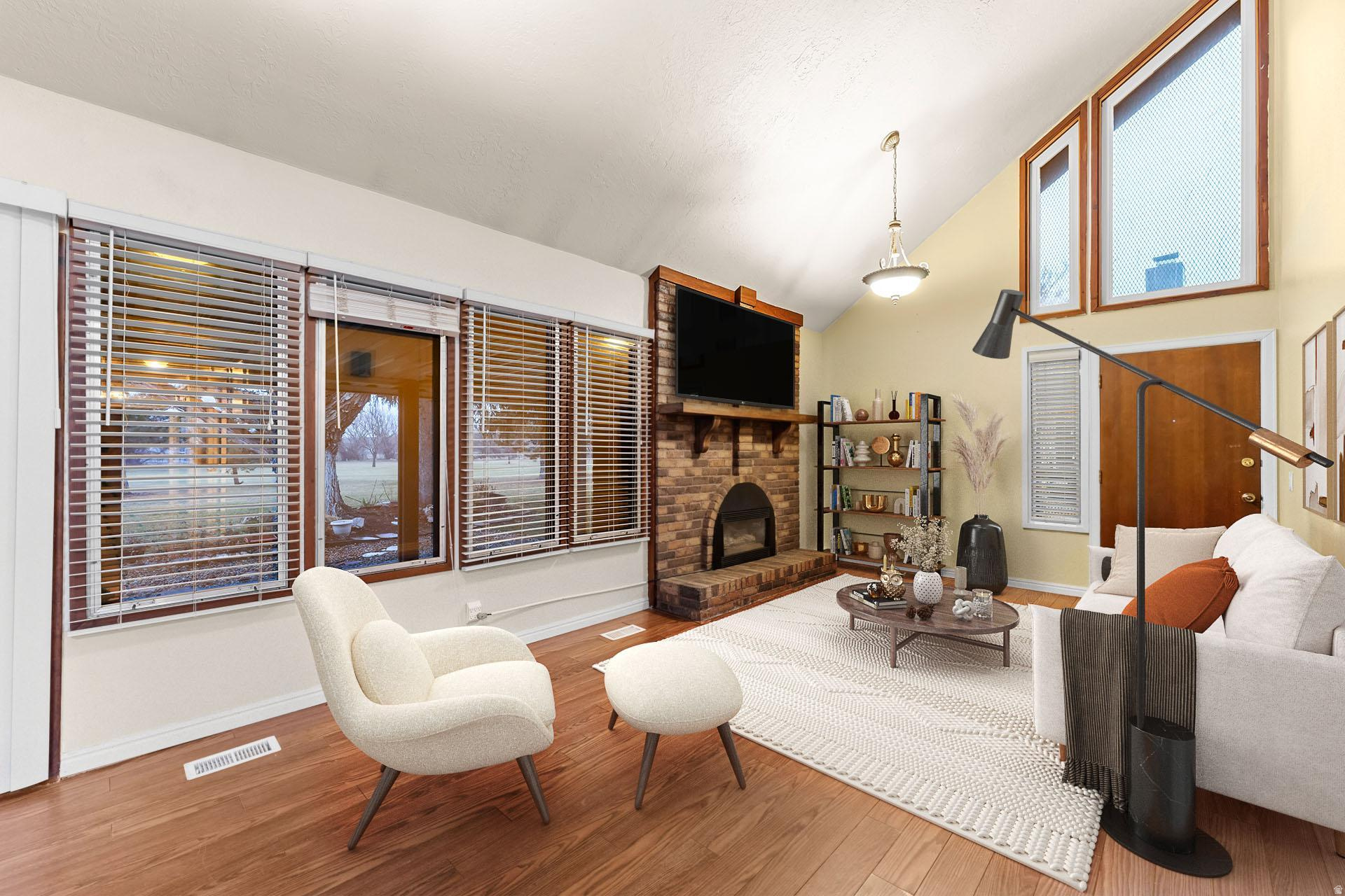 WHITE BARN - Residential Income